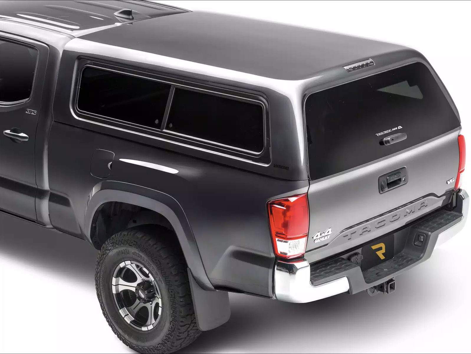 RealTruck A.R.E. CX Evolve Truck Cap