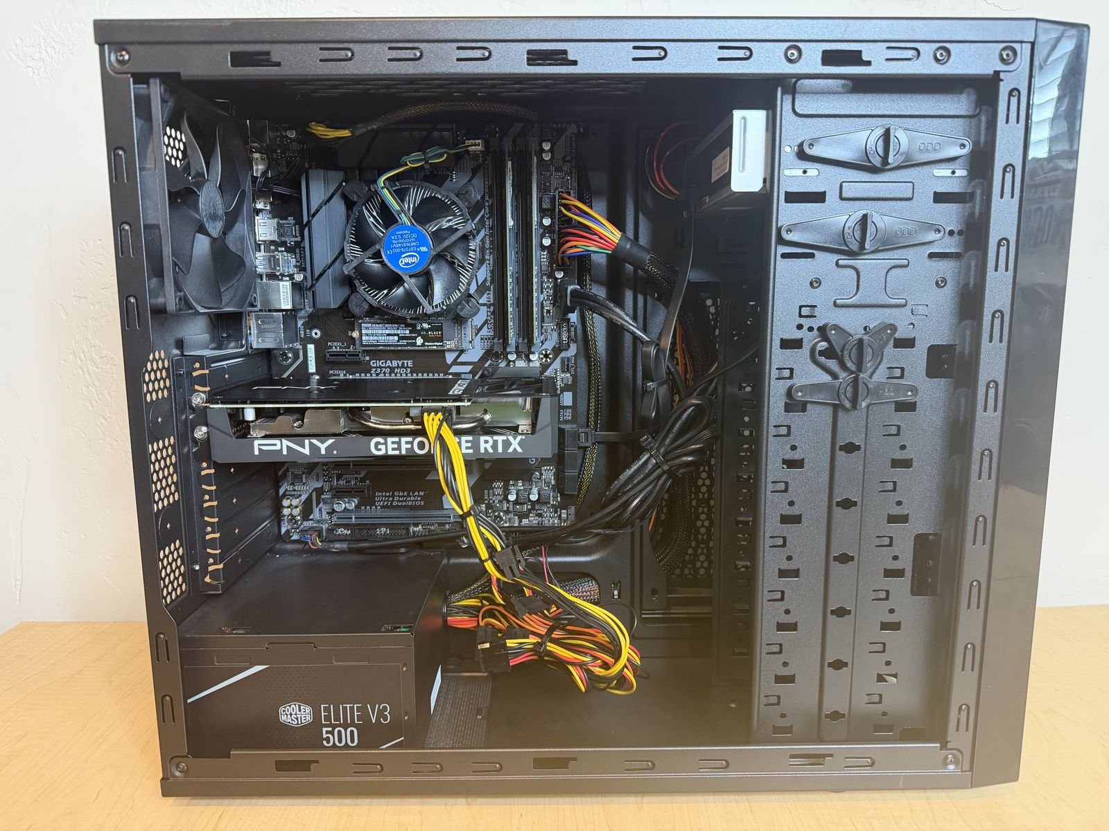 FOXTROT Custom Gaming computer with RTX 4060 and Windows 11