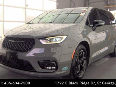 2023 Chrysler Pacifica Plug-In Hybrid Limited
