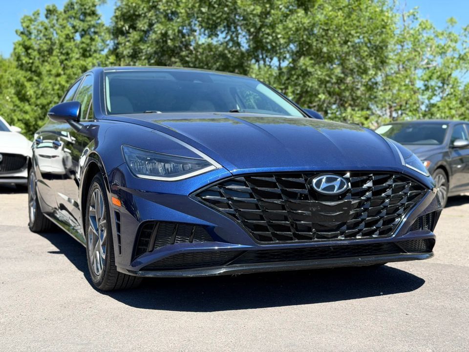 2021 Hyundai Sonata SEL — rebuilt & branded title, 20% below market