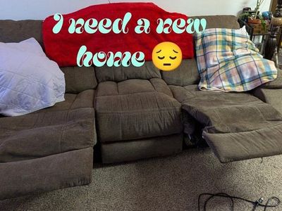 Brown Reclining Sofa - Comfortable 3-Seat Couch
