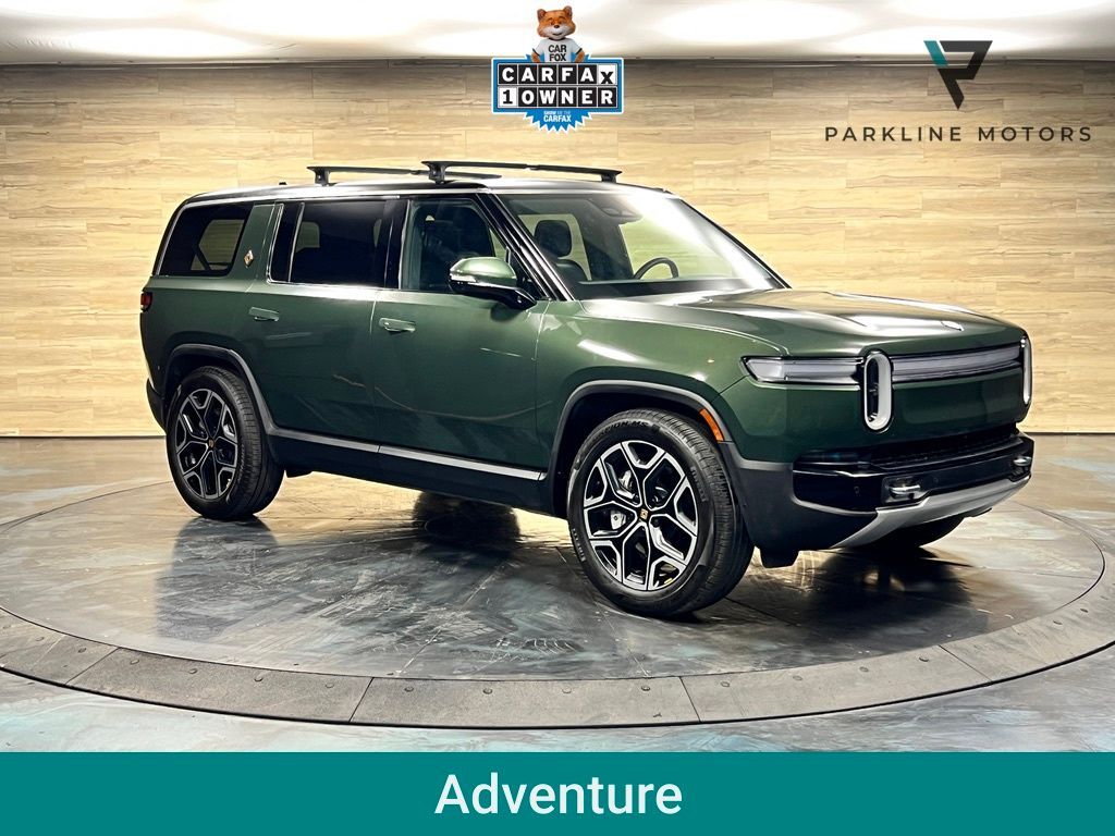 2025 Rivian R1S 