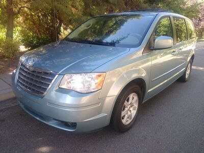 2010 CHRYSLER TOWN AND COUNTRY Touring