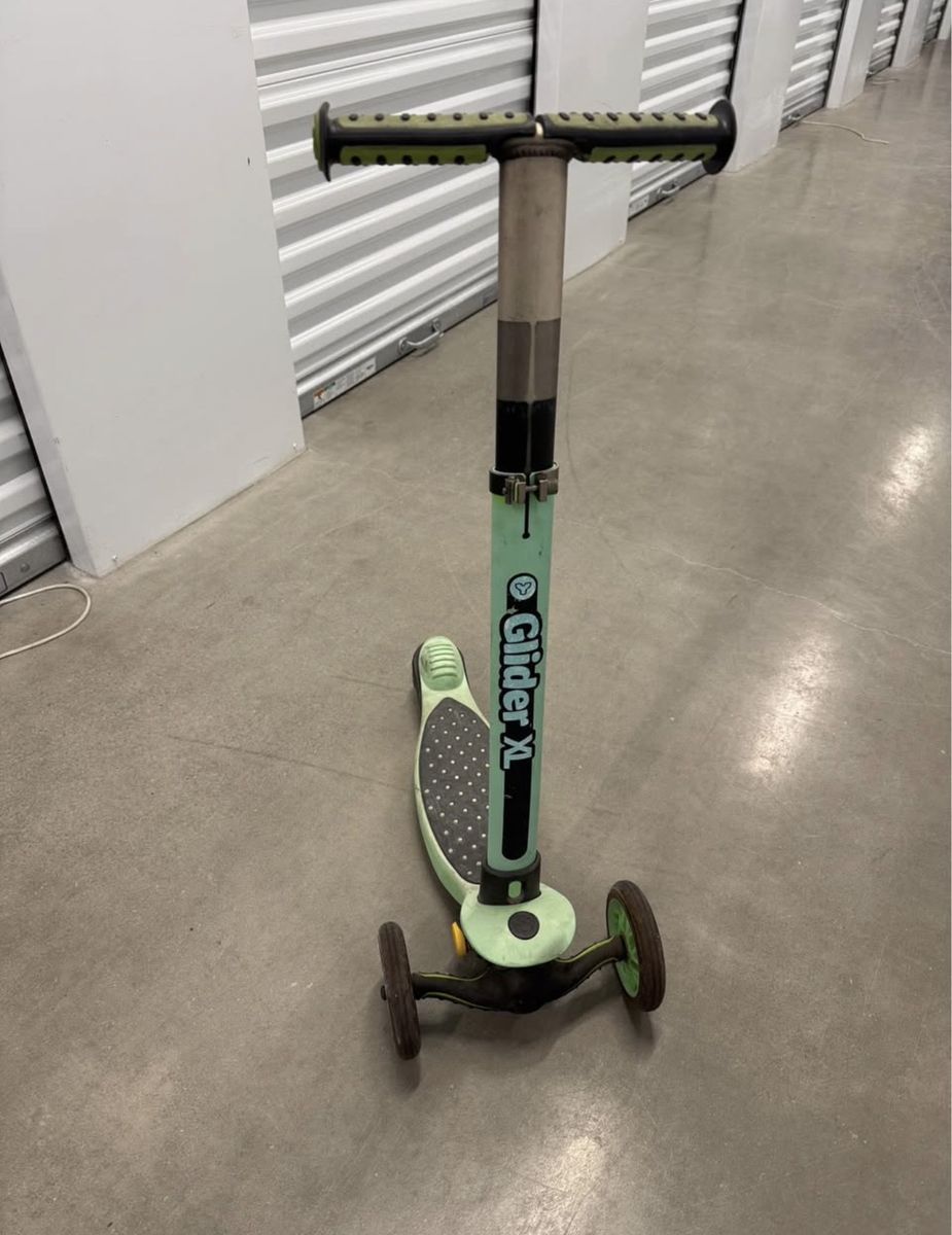 Kids Yvolution Glider XL 3 wheeled scooter m