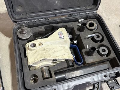 ARGCO GruvMaster G-1X Roll Groover Kit