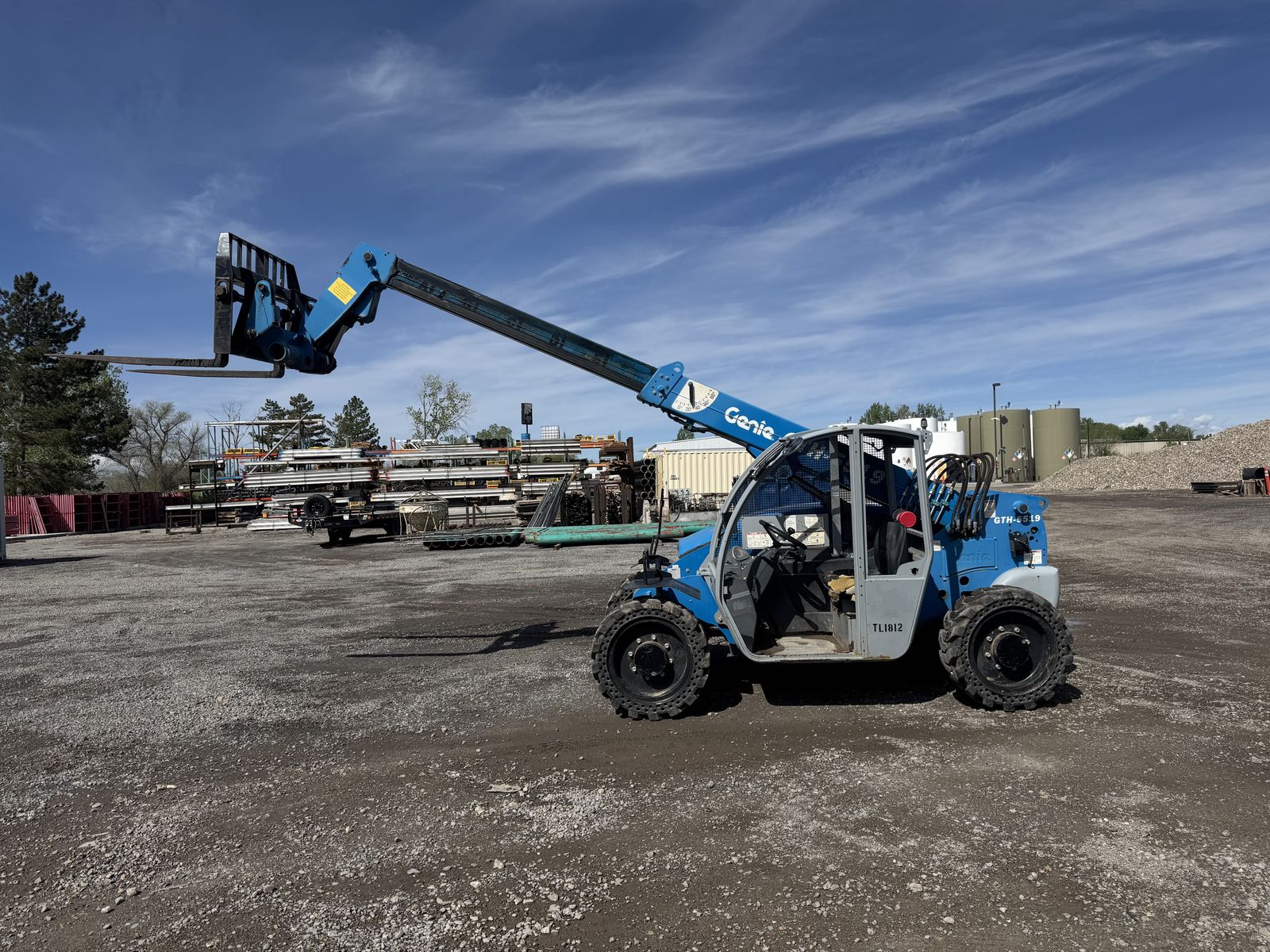 2014 GENIE TELEHANDLER FOR LIFT