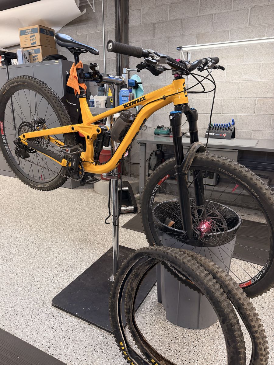 2022 Kona Process 153 DL- Medium