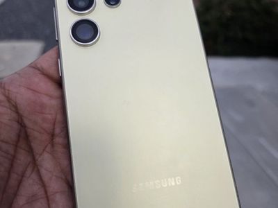 Samsung galaxy S24 Ultra 256 GB UNLOCKED