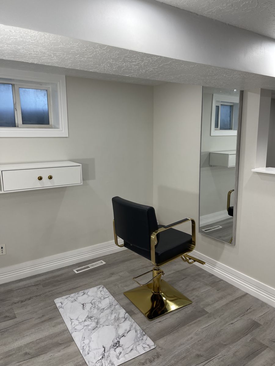 New hair studio salon in Layton