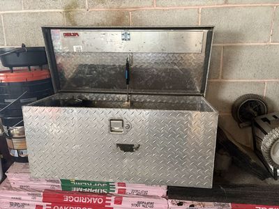 Aluminum locking box