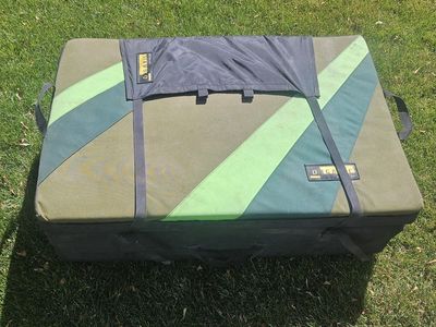 Organic Climbing Crash Pad Bouldering Mat - Army Green/Lime Green, Good Condition