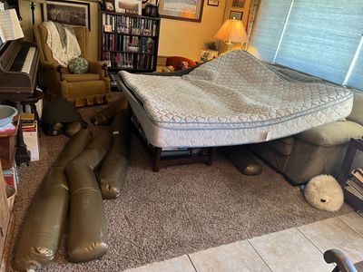 King size water bed