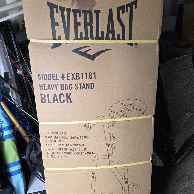 Everlast Heavy Bag Stand