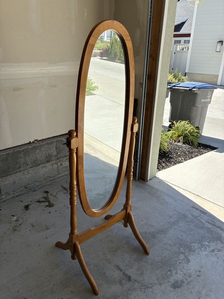 Mirror full length . Wood