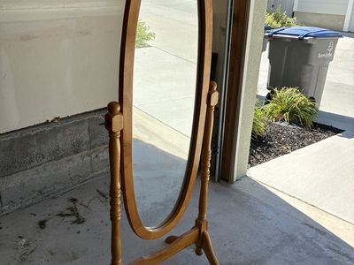 Mirror full length . Wood