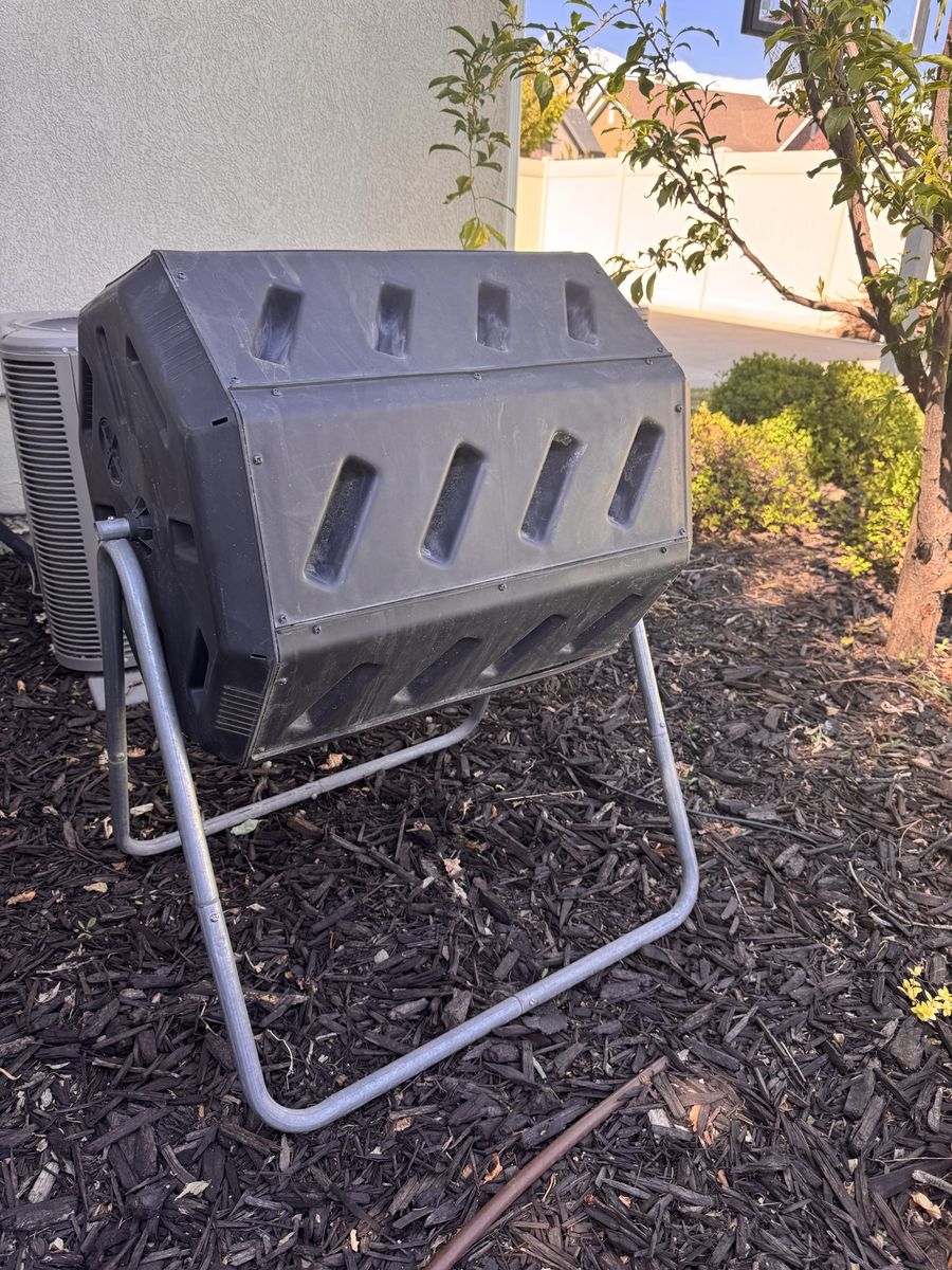 Tumbling Composter