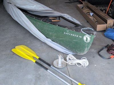 Mad River Explorer 16 Canoe+
Accessories (Anchor, Paddles & storage Cover)