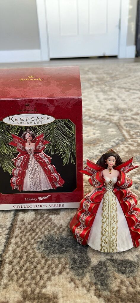 Hallmark Keepsake Ornament 1997 Holiday Barbie