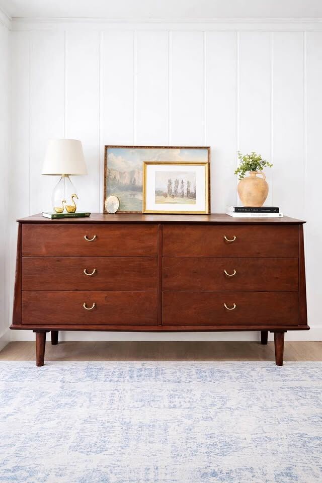 Vintage Albert Distinctive Modern Mid Century Modern 6 Drawer Dresser | Mid Century Modern Dresser