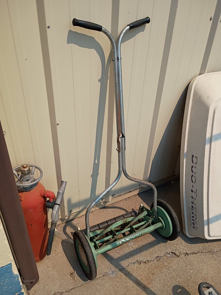 Vintage American Lawn Mower Co. Wing Foot Reel Mower - Classic Push Mower