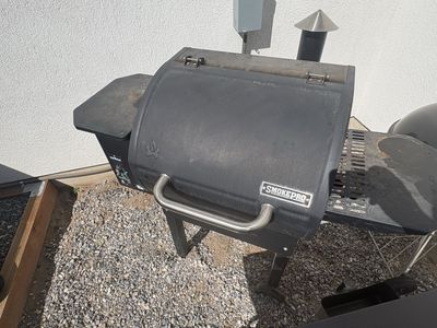 Camp Shef Smoke Pro Grill