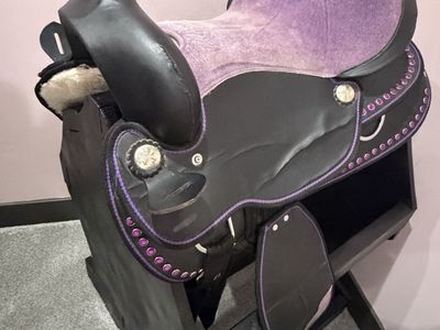 purple rhinestone saddle and saddle stand