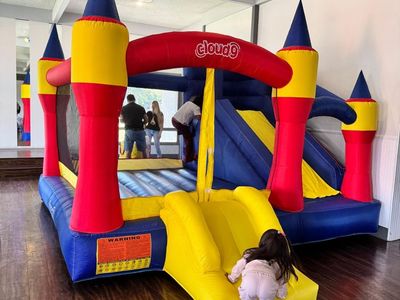 ALQUILER DE INFLABLE INDOOR (BOUNCE HOUSE)