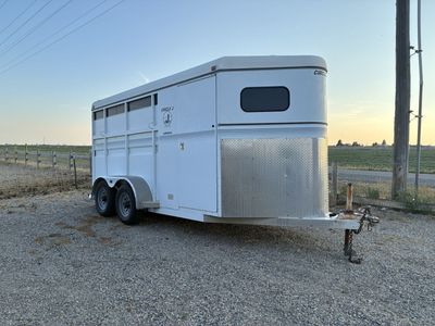 3 horse slant circle J trailer