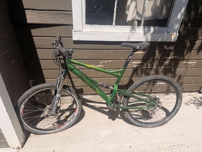Giant Trance Mountain Bike - Green Full Suspension - Used