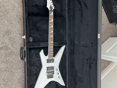 Ibanez Xiphos XPT700 White Electric Guitar w/ Hardshell Case - Excellent
