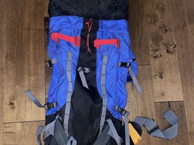 New! Marmot 46 Liter Scree Hiking Backpack