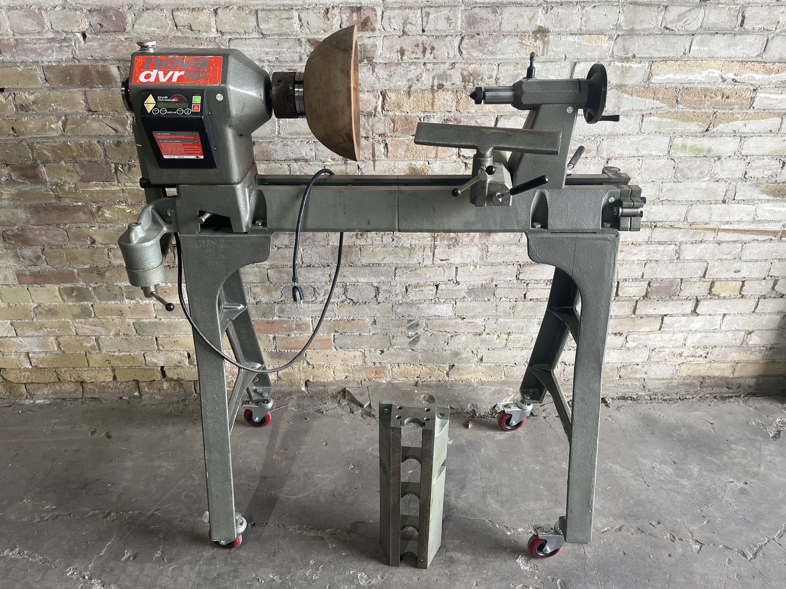 Nova DVR lathe
