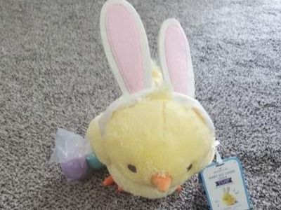 New Hallmark Easter Interactive Stuffed Animal Egg Laying Chick Plush