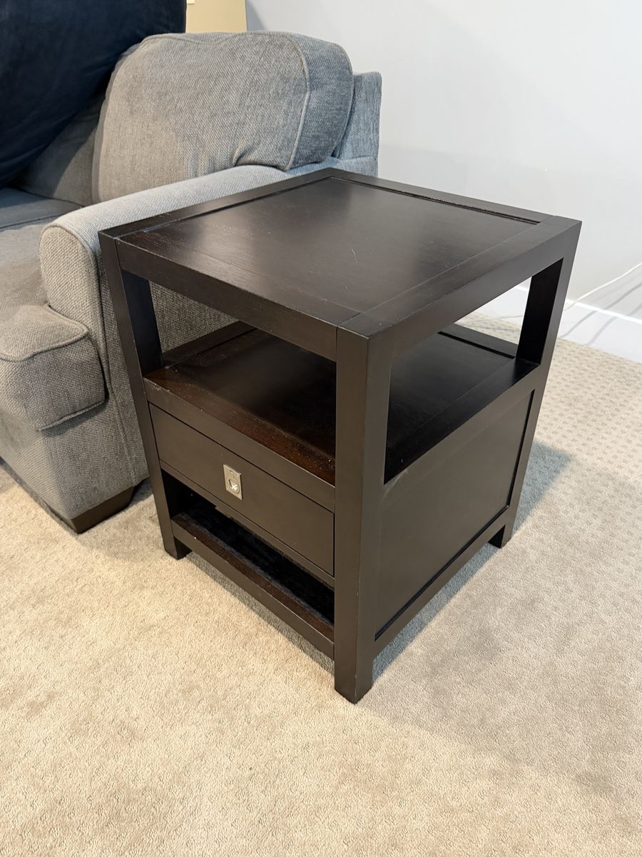 Mission Style End Table / Chairside Accent Table with Drawer