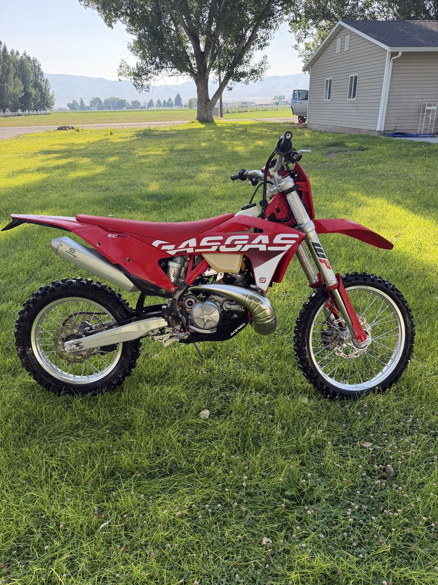 2023 gas gas EC 300