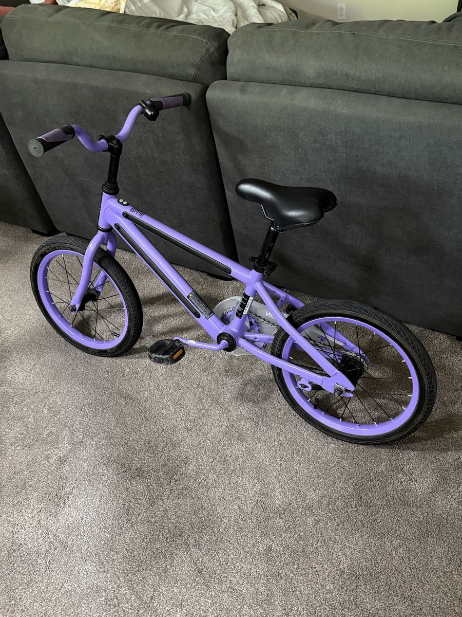 Jetson 16” light up bike. Like new