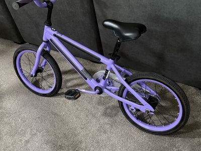 Jetson 16” light up bike. Like new