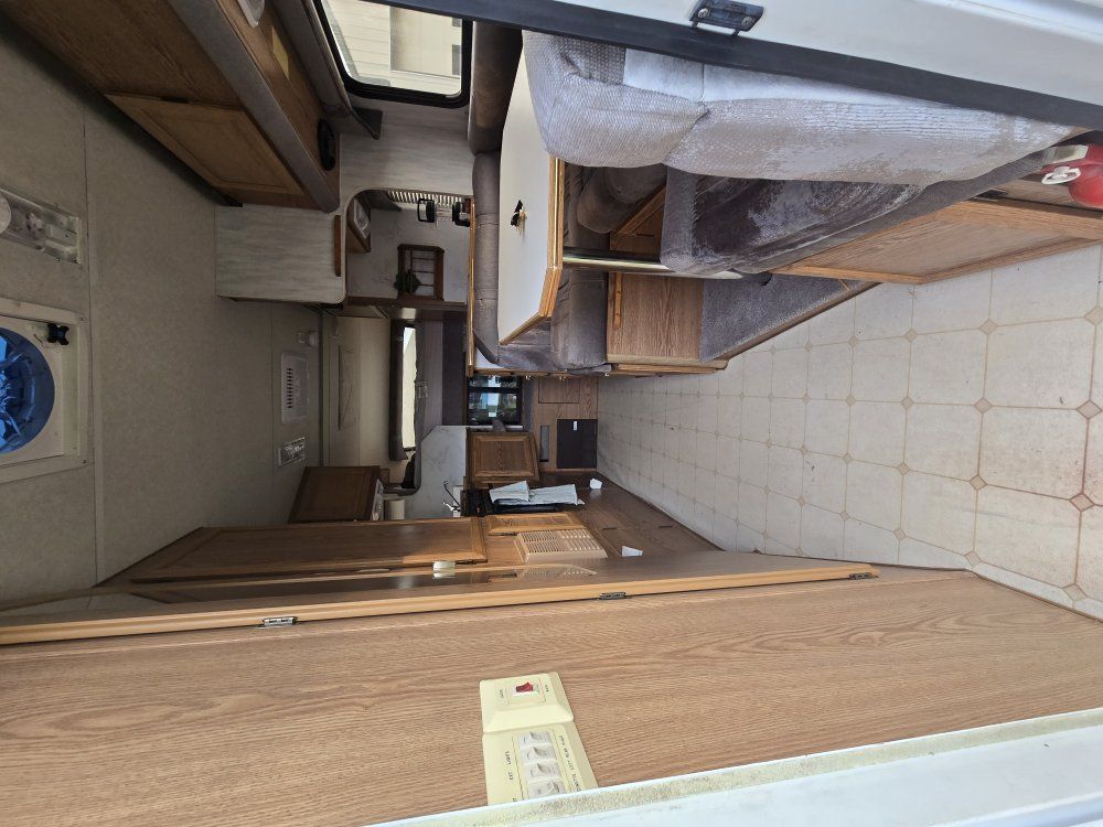 Main image 4