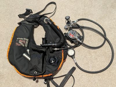 SCUBA Gear: US Diver Regulator, Pressure Gauge, White Stag BCD