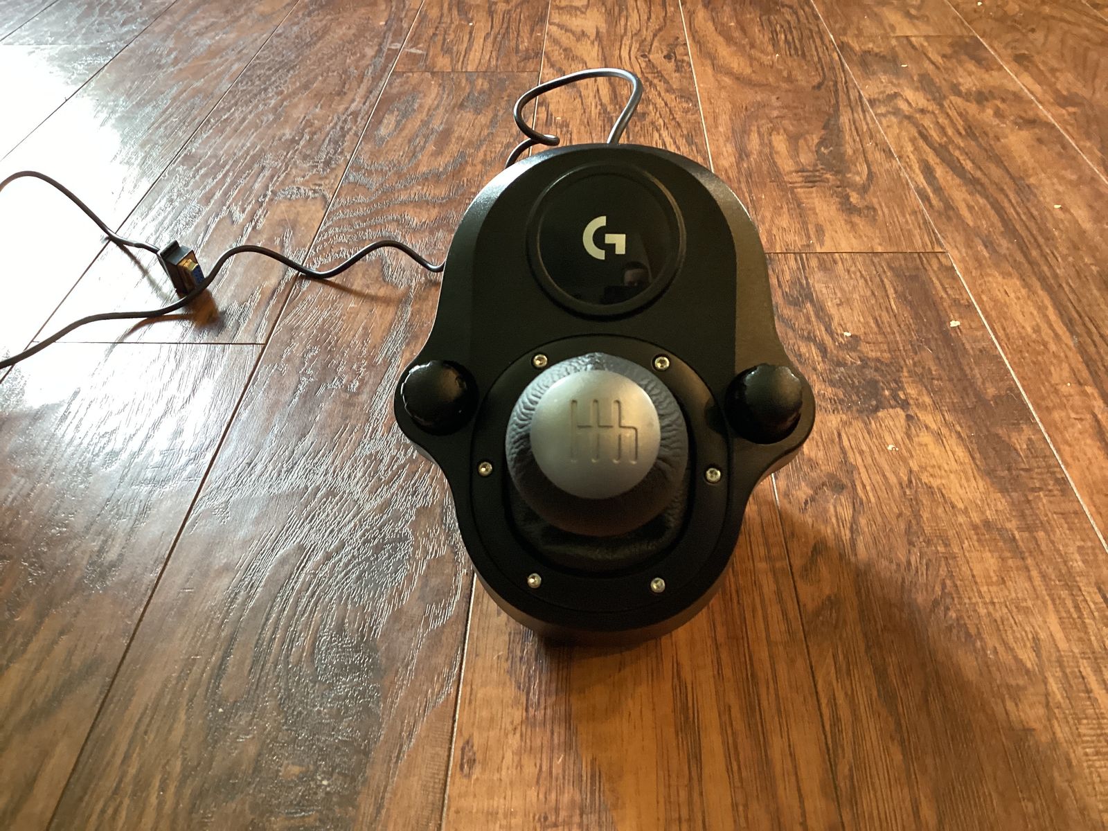 Main image 4