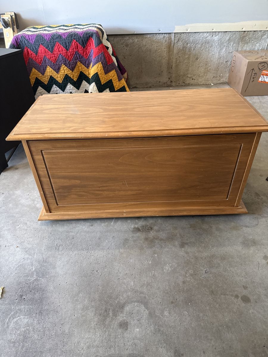 Wooden Storage Toy Box  Chest/Trunk - Light Wood Finish, Cedar-like