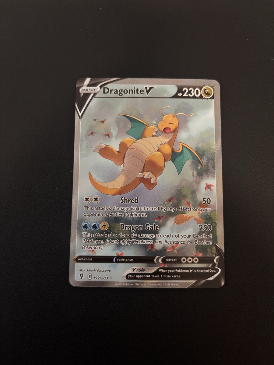 Pokemon Dragonite V (Full Art) 192/203 Sword & Shield Evolving Skies TCG Card ungraded