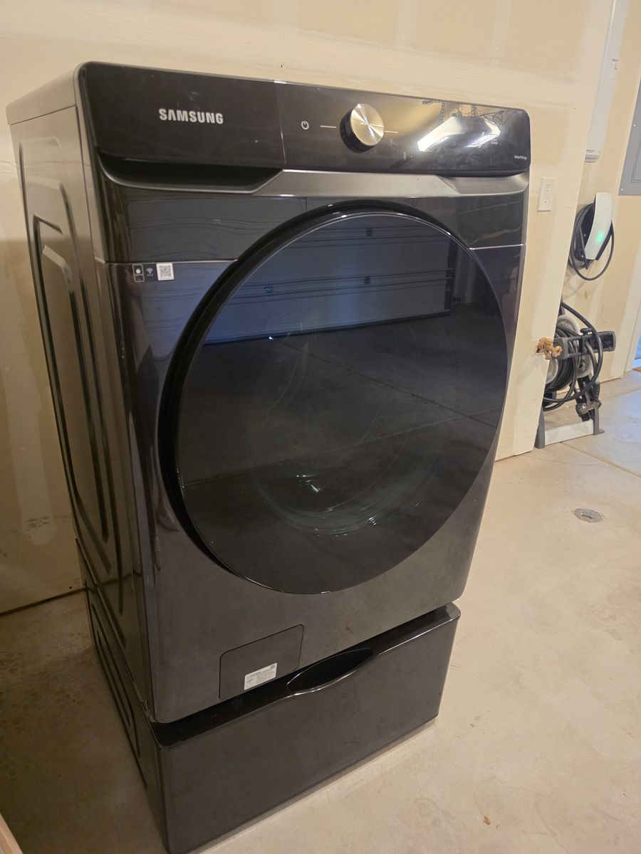 Samsung Front Load Washer with Pedestal (+ matching non-working dryer, if interested)