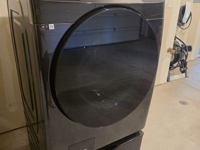 Samsung Front Load Washer with Pedestal (+ matching non-working dryer, if interested)