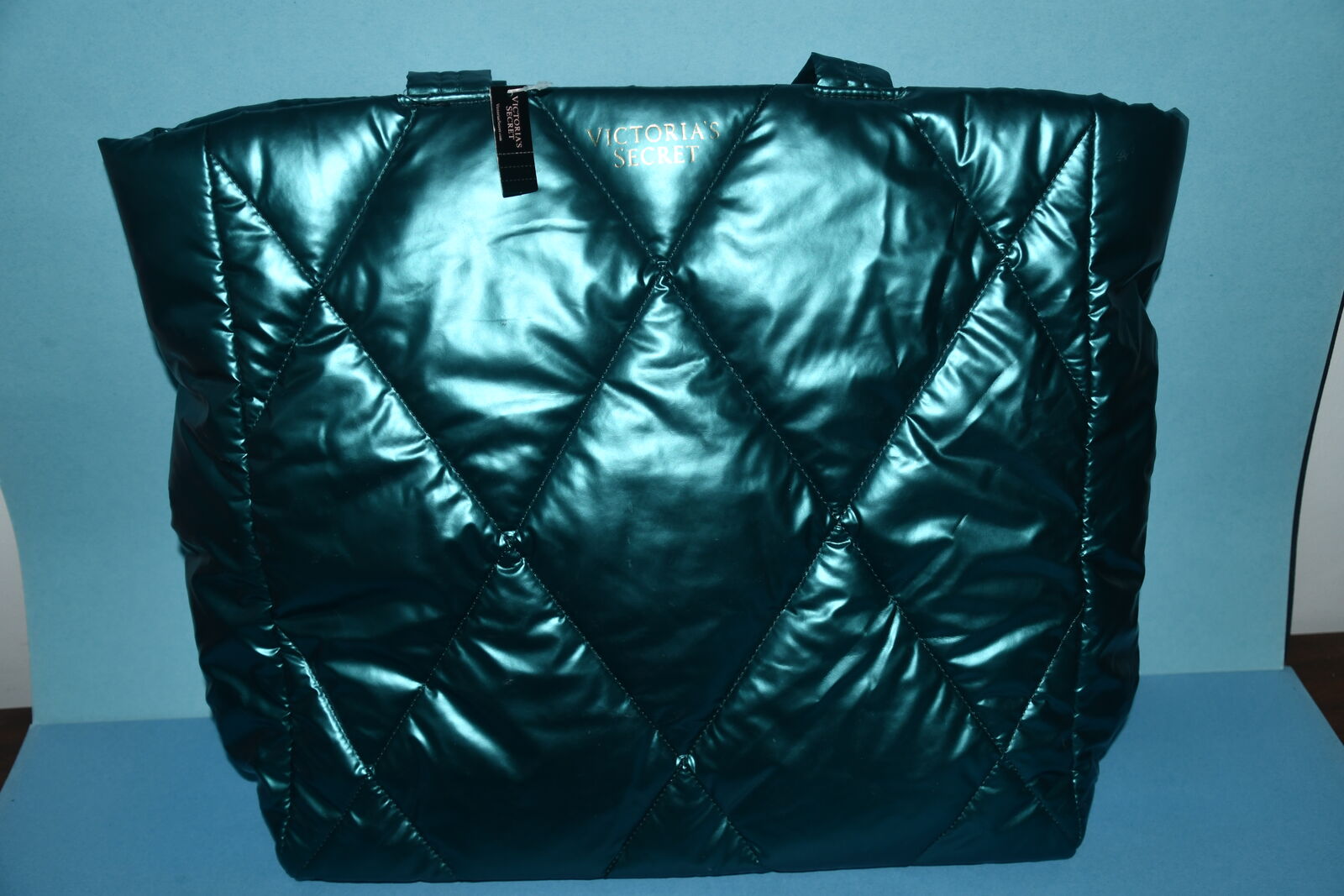 NWT ($59) VICTORIA'S SECRET BLUE PUFFER TOTE BAG ~ 15" x 15" x 5" ~ BEAUTIFUL COLOR!