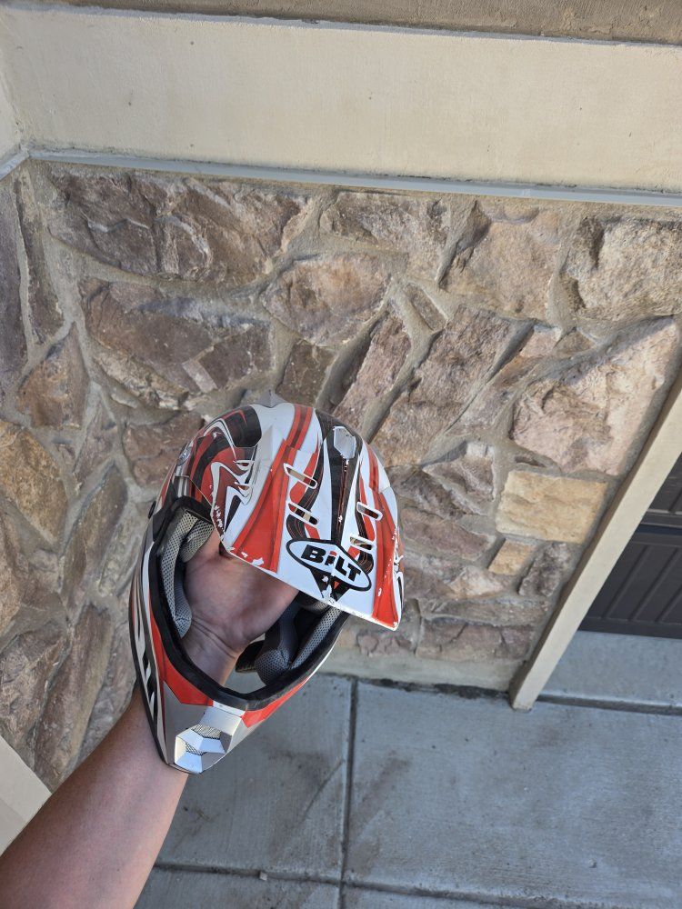 kids large Bilt Redemption Off-Road Helmet - Red/White/Black - Used - Great for ATV, Dirt Bike, or MX Riding