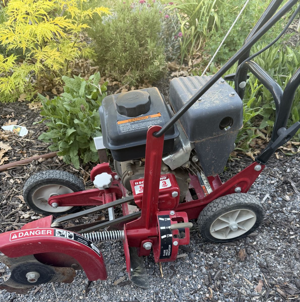 Southland Gasoline-Powered Lawn Edger