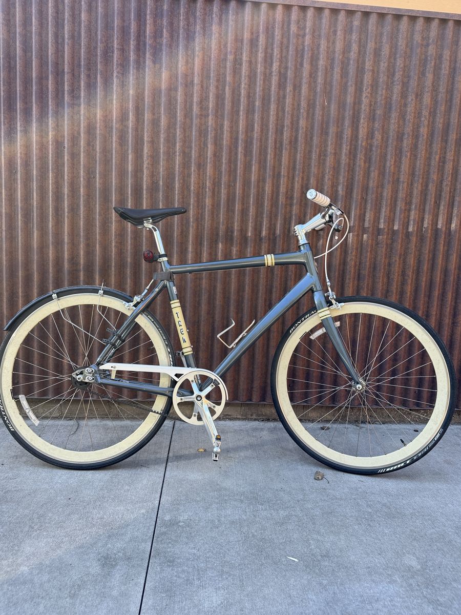 Trek District 1 2012 58cm Road Bike Gates Belt Drive System