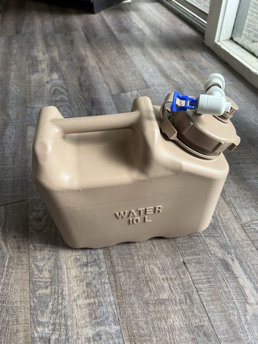 Scepter 10 Liter (2.5 gallon) Water Jug