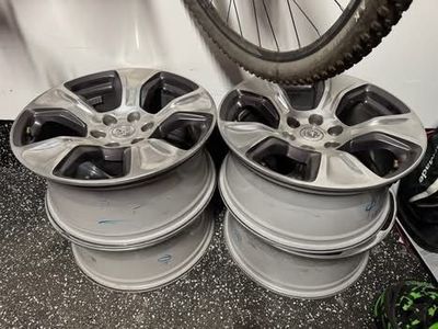 2022 Ram 1500 Laramie OEM Wheels